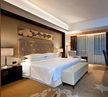 Sheraton Daqing Hotel Room