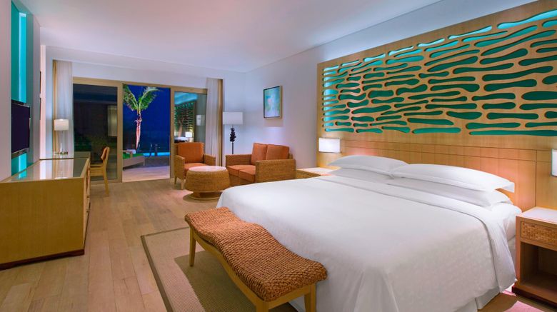 <b>Sheraton Sanya Haitang Bay Resort Pool</b>. Images powered by <a href=https://www.travelagewest.com/Hotels/Sanya-China/
