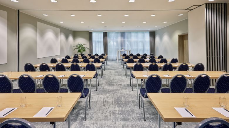 <b>Courtyard by Marriott Dortmund Meeting</b>. Images powered by <a href="https://www.leonardoworldwide.com/" title="Leonardo Worldwide" target="_blank">Leonardo</a>.