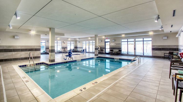 Courtyard Fargo Pool