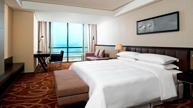 Four Points Qingdao, West Coast Room