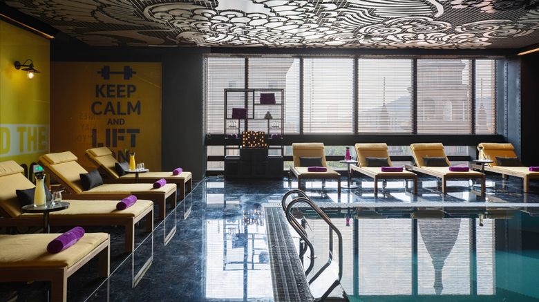 <b>Renaissance Hangzhou Northeast Hotel Pool</b>. Images powered by <a href="https://www.leonardoworldwide.com/" title="Leonardo Worldwide" target="_blank">Leonardo</a>.