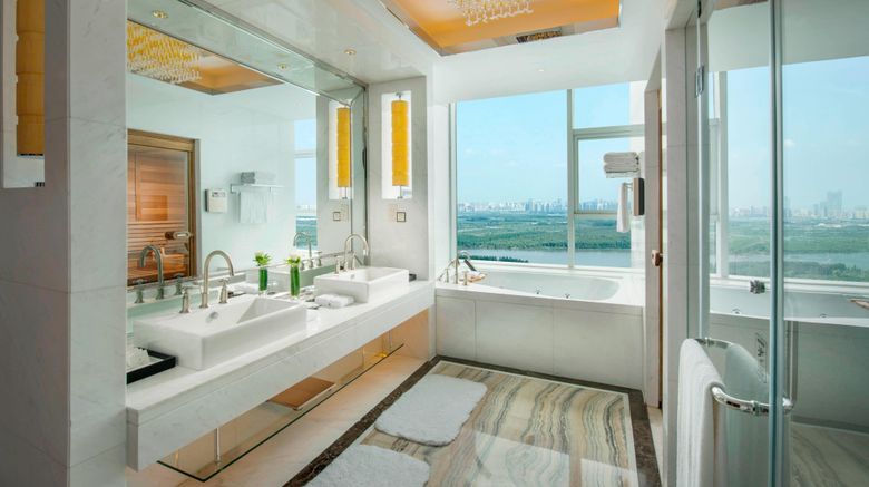 <b>JW Marriott Hotel Harbin River North Room</b>. Images powered by <a href="https://www.leonardoworldwide.com/" title="Leonardo Worldwide" target="_blank">Leonardo</a>.