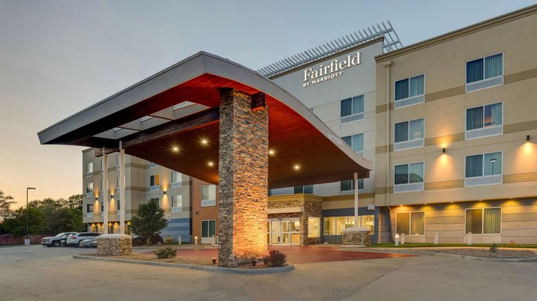 <b>Fairfield Inn & Suites Hutchinson Exterior</b>. Images powered by <a href="https://www.leonardoworldwide.com/" title="Leonardo Worldwide" target="_blank">Leonardo</a>.