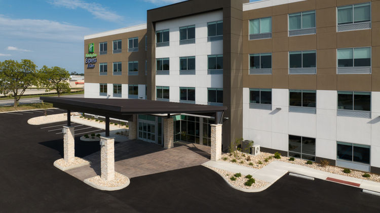 Holiday Inn Express & Suites Lima Exterior
