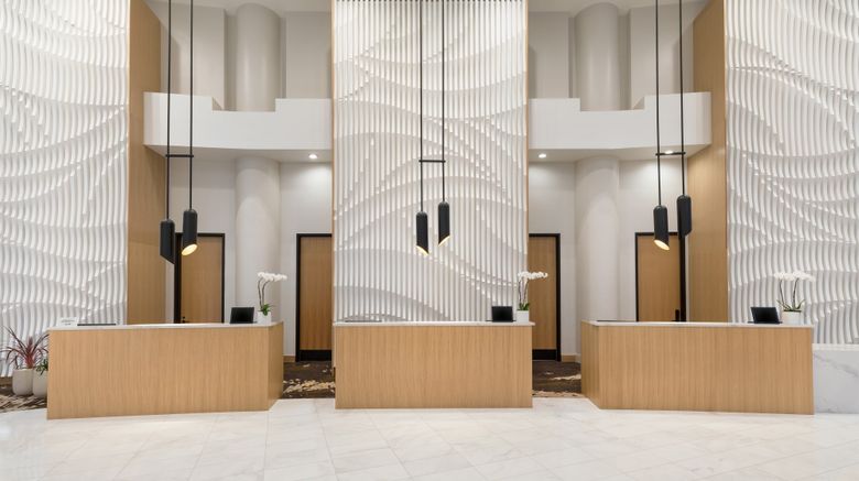 <b>The Westin Long Beach Lobby</b>. Images powered by <a href="https://www.leonardoworldwide.com/" title="Leonardo Worldwide" target="_blank">Leonardo</a>.