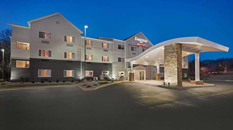 Fairfield Inn Warren Niles Exterior