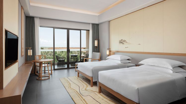 Sheraton Maoming Romantic Beach Resort Room