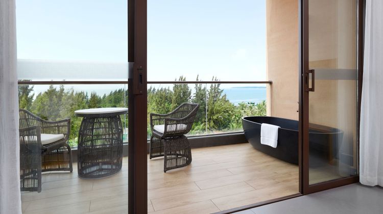 Sheraton Maoming Romantic Beach Resort Room