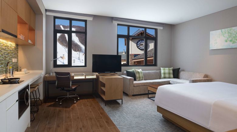 <b>Element Chongli, Zhangjiakou Room</b>. Images powered by <a href="https://www.leonardoworldwide.com/" title="Leonardo Worldwide" target="_blank">Leonardo</a>.