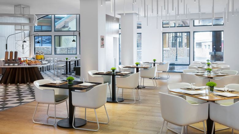 <b>Element Chongli, Zhangjiakou Restaurant</b>. Images powered by <a href="https://www.leonardoworldwide.com/" title="Leonardo Worldwide" target="_blank">Leonardo</a>.