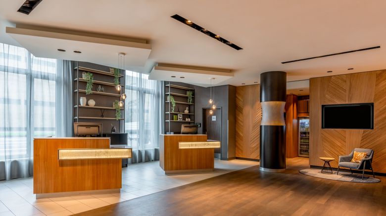 <b>Courtyard by Marriott Cologne Lobby</b>. Images powered by <a href="https://www.leonardoworldwide.com/" title="Leonardo Worldwide" target="_blank">Leonardo</a>.