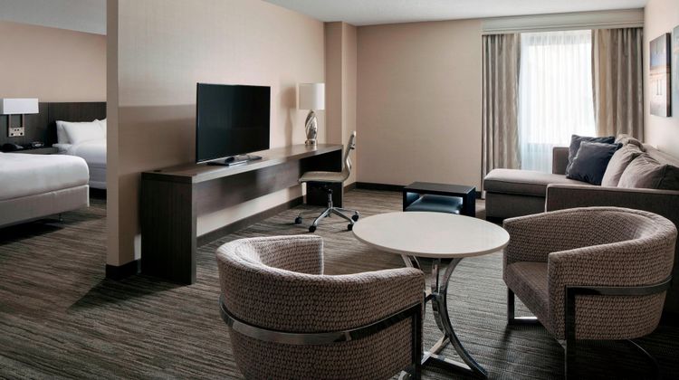Marriott San Francisco Airport Room