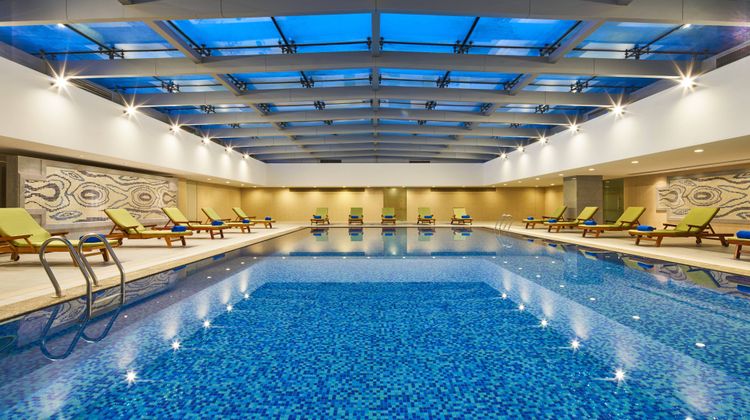 Four Points by Sheraton Shanghai, Daning Pool