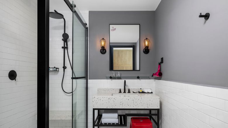 <b>Moxy Shanghai Hongqiao CBD Room</b>. Images powered by <a href="https://www.leonardoworldwide.com/" title="Leonardo Worldwide" target="_blank">Leonardo</a>.