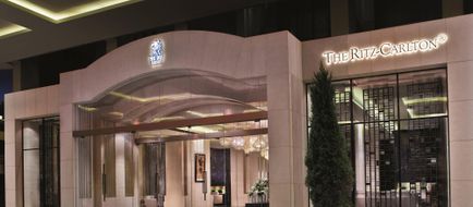 The Ritz-Carlton, Shanghai Exterior