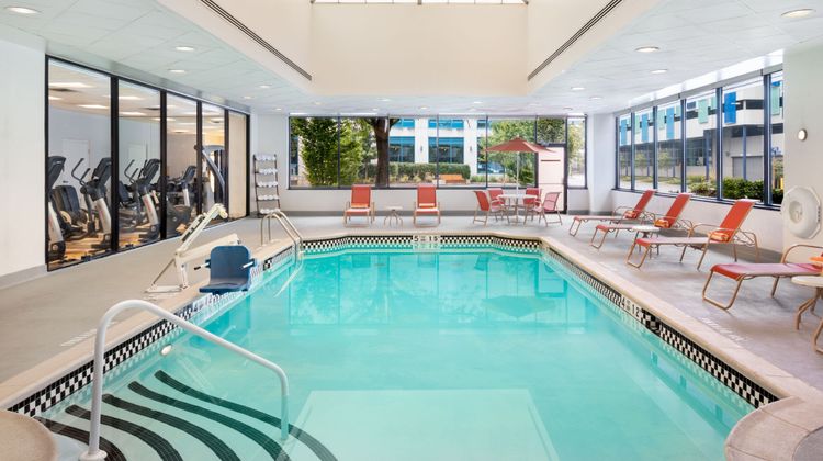Sheraton Lincoln Harbor Hotel Pool