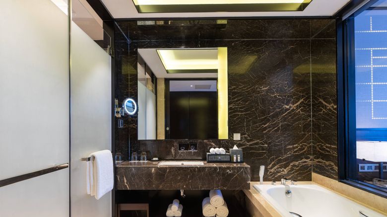 <b>Renaissance Shenyang West Hotel Room</b>. Images powered by <a href="https://www.leonardoworldwide.com/" title="Leonardo Worldwide" target="_blank">Leonardo</a>.