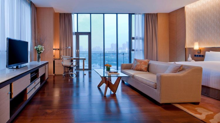 The OCT Harbour- Marriott Exec Apts Room
