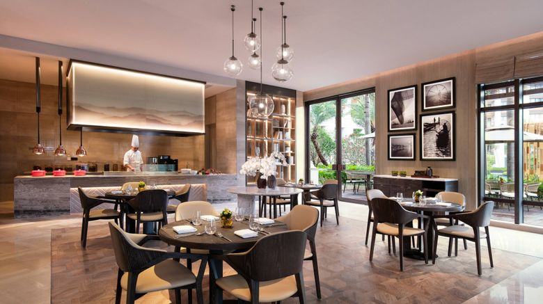 <b>Shenzhen Marriott Hotel Golden Bay Restaurant</b>. Images powered by <a href="https://www.leonardoworldwide.com/" title="Leonardo Worldwide" target="_blank">Leonardo</a>.