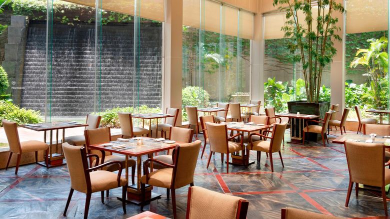 <b>Sheraton Dongguan Hotel Restaurant</b>. Images powered by <a href="https://www.leonardoworldwide.com/" title="Leonardo Worldwide" target="_blank">Leonardo</a>.