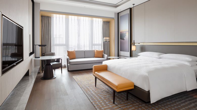 <b>Sheraton Shanghai Fengxian Suite</b>. Images powered by <a href="https://www.leonardoworldwide.com/" title="Leonardo Worldwide" target="_blank">Leonardo</a>.