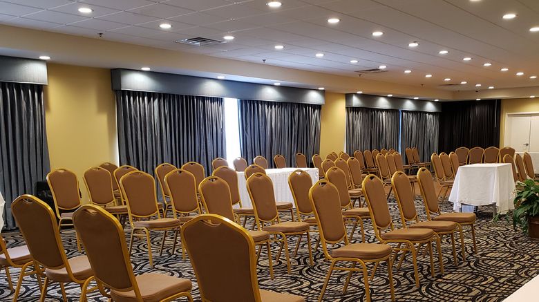 <b>Red Roof Inn Atlanta Airport NE-Conley Meeting</b>. Images powered by <a href="https://www.leonardoworldwide.com/" title="Leonardo Worldwide" target="_blank">Leonardo</a>.