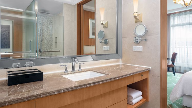 Sheraton Changzhou Wujin Hotel Room