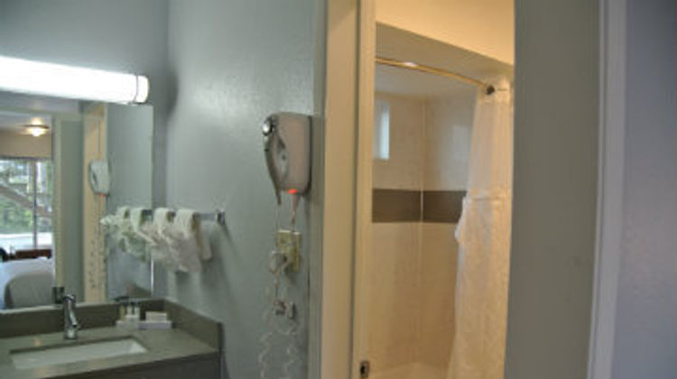 Vagabond Inn San Luis Obispo Room