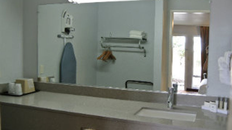 <b>Vagabond Inn San Luis Obispo Room</b>. Images powered by <a href="https://www.leonardoworldwide.com/" title="Leonardo Worldwide" target="_blank">Leonardo</a>.
