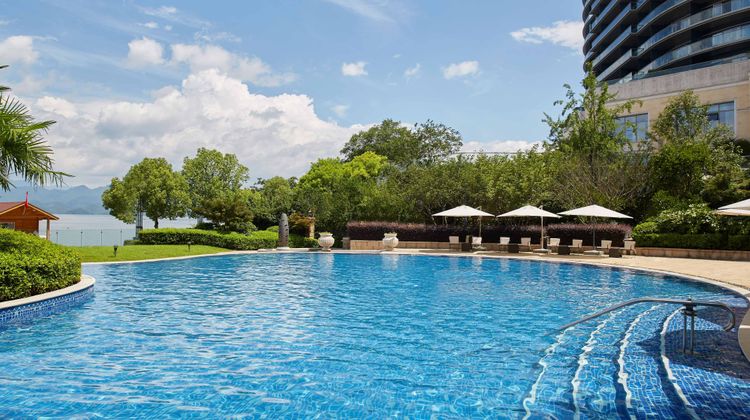 Sheraton Qiandao Lake Resort Pool