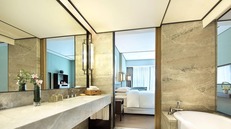 <b>Sheraton Grand Hangzhou Binjiang Hotel Room</b>. Images powered by <a href="https://www.leonardoworldwide.com/" title="Leonardo Worldwide" target="_blank">Leonardo</a>.
