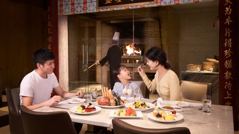 <b>Sheraton Grand Hangzhou Binjiang Hotel Restaurant</b>. Images powered by <a href="https://www.leonardoworldwide.com/" title="Leonardo Worldwide" target="_blank">Leonardo</a>.