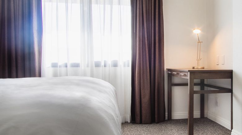 <b>Serene Vegas, a Vegas Resort Room</b>. Images powered by <a href="https://www.leonardoworldwide.com/" title="Leonardo Worldwide" target="_blank">Leonardo</a>.