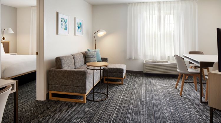 TownePlace Suites by Marriott Dulles Room