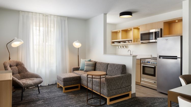 TownePlace Suites by Marriott Dulles Room