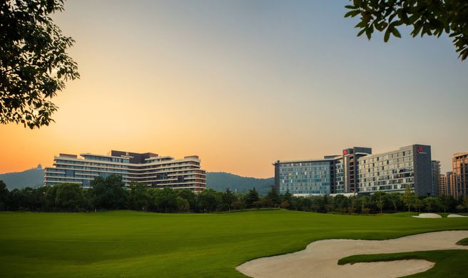 Renaissance Suzhou Taihu Lake Hotel Exterior