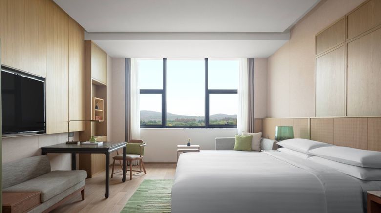 <b>Wuxi Marriott Hotel Lihu Lake Room</b>. Images powered by <a href="https://www.leonardoworldwide.com/" title="Leonardo Worldwide" target="_blank">Leonardo</a>.