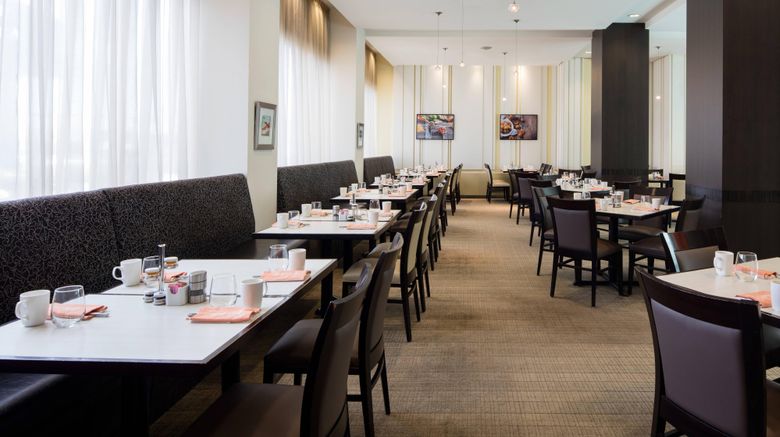 <b>Delta Edmonton South Hotel & Conf Ctr Restaurant</b>. Images powered by <a href="https://www.leonardoworldwide.com/" title="Leonardo Worldwide" target="_blank">Leonardo</a>.