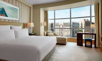 The Ritz-Carlton Beijing, Financial St