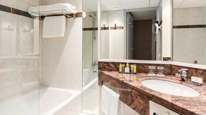<b>Marriott Rive Gauche Hotel & Conf Ctr Room</b>. Images powered by <a href="https://www.leonardoworldwide.com/" title="Leonardo Worldwide" target="_blank">Leonardo</a>.