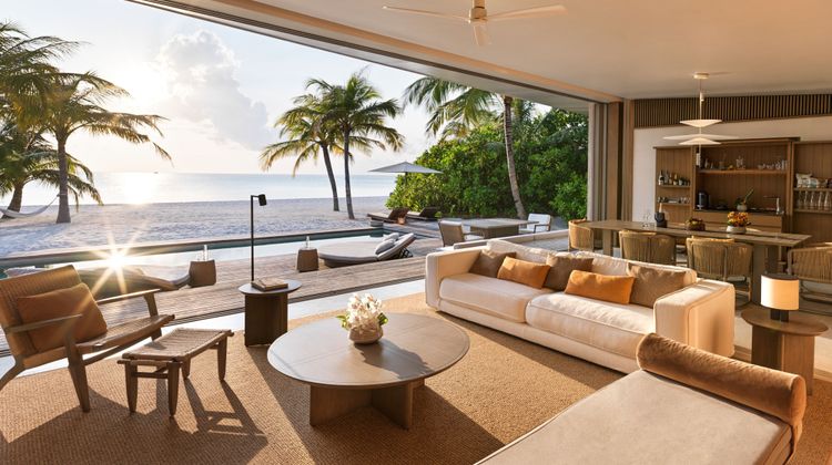 The Ritz-Carlton Maldives, Fari Islands Beach
