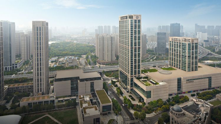 Sheraton Grand Wuhan Hankou Hotel Exterior