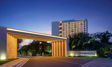 Four Points Sheraton Wuchuan Loong Bay