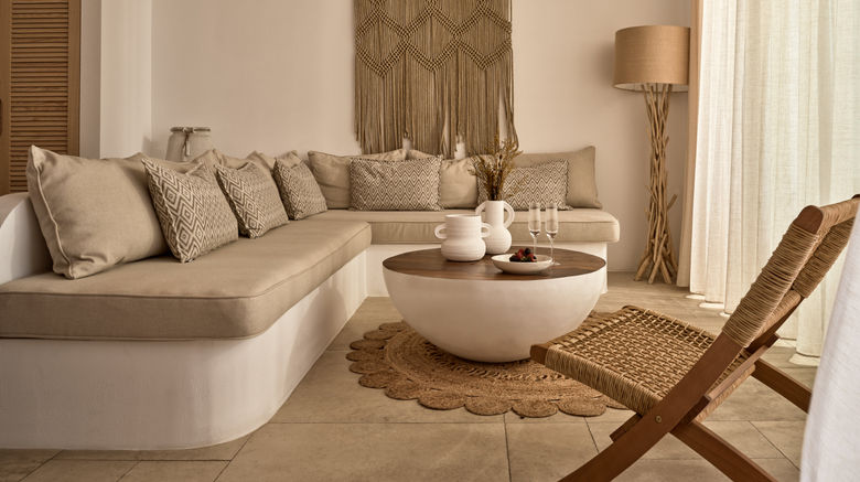 <b>Lesante Cape Resort & Villas Suite</b>. Images powered by <a href="https://www.leonardoworldwide.com/" title="Leonardo Worldwide" target="_blank">Leonardo</a>.