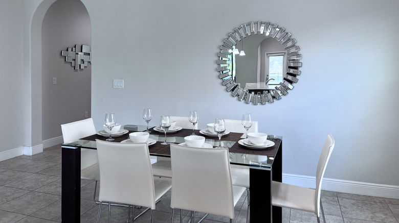 <b>Balmoral Resort Restaurant</b>. Images powered by <a href="https://www.leonardoworldwide.com/" title="Leonardo Worldwide" target="_blank">Leonardo</a>.
