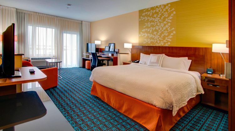 Fairfield Inn & Suites by Marriott Suite