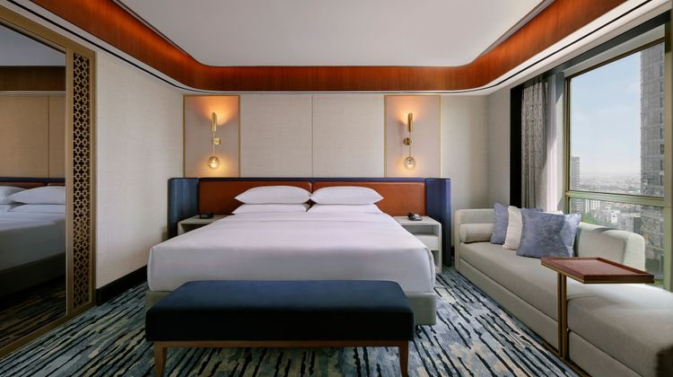 Sheraton Surabaya Hotel & Towers Suite