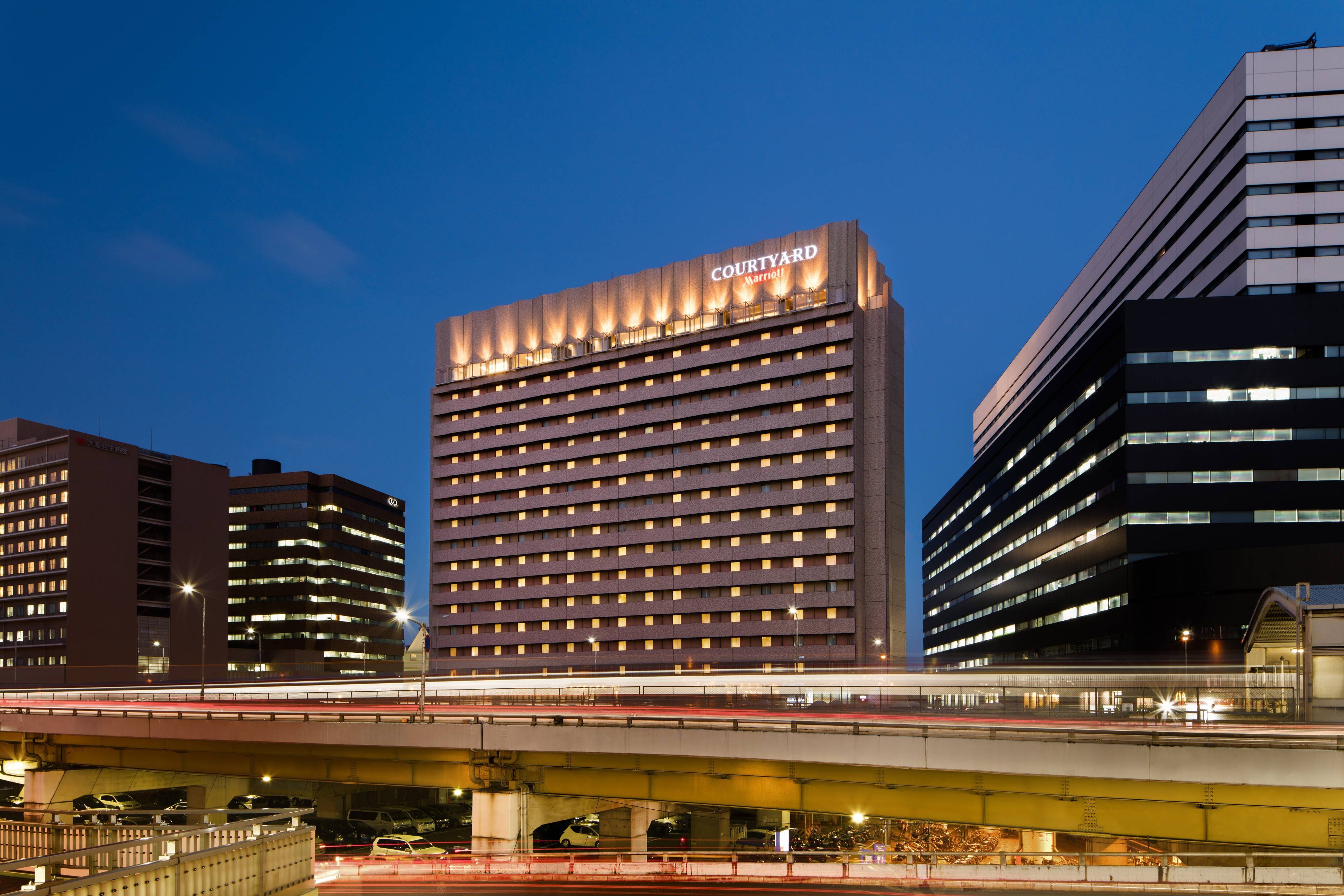 かりんページ Courtyard by Marriott Shin-Osaka Station- First Class Osaka