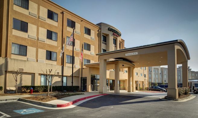 Courtyard Atlanta Airport West Exterior
